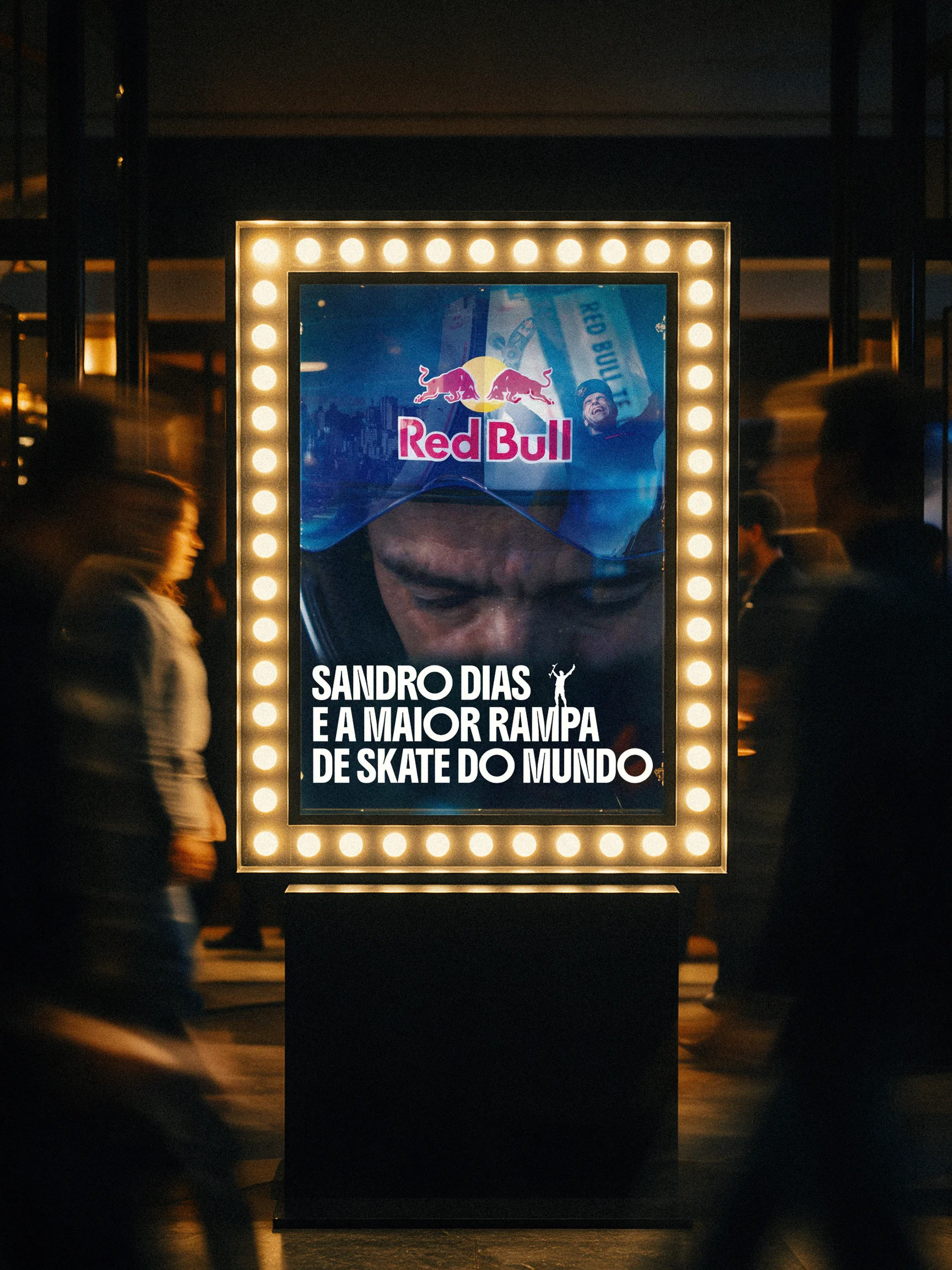 Red Bull Building Drop — foto 1